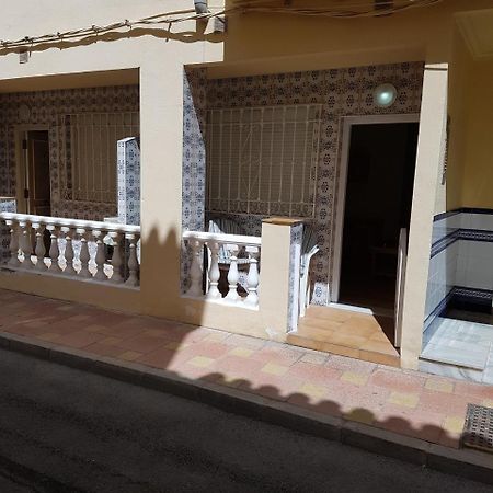 Apartamentos Jaen 8-Фуeнхирола Екстериор снимка
