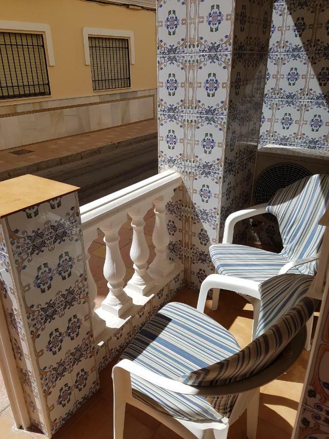 Apartamentos Jaen 8-Фуeнхирола Екстериор снимка